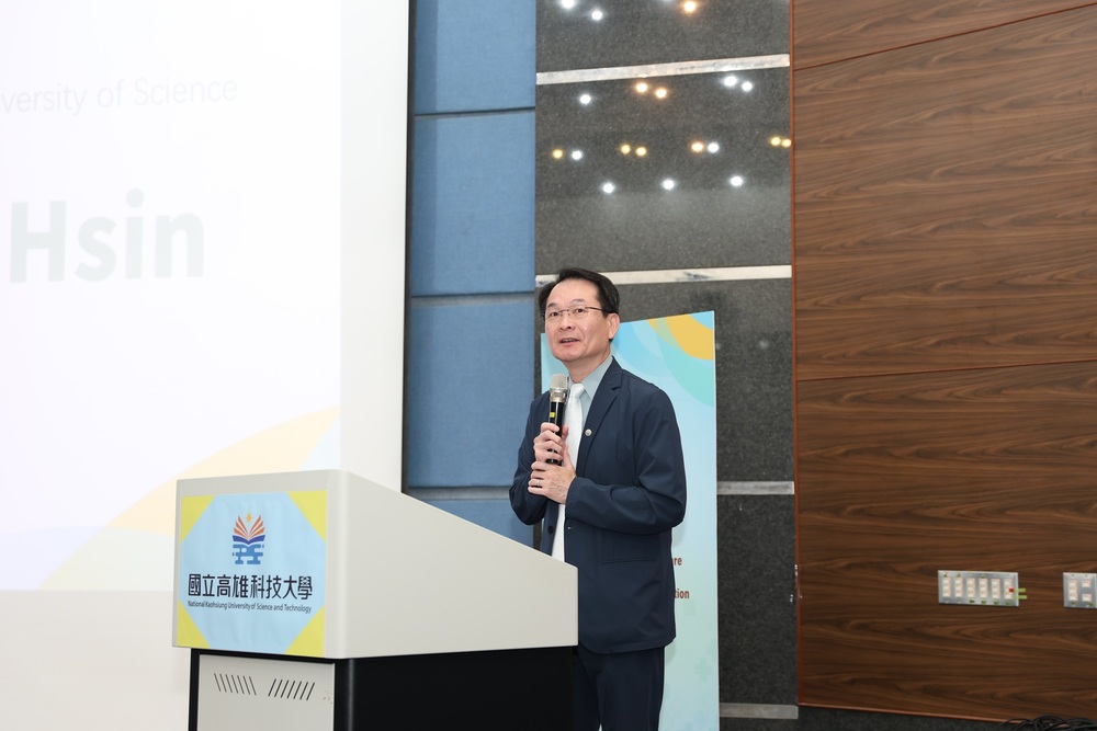 高科大吳忠信校長於DHA 2026開幕致詞表示，智慧醫療的發展應以人為本，透過科技結合專業、經驗與同理心，持續提升醫療品質與效率。