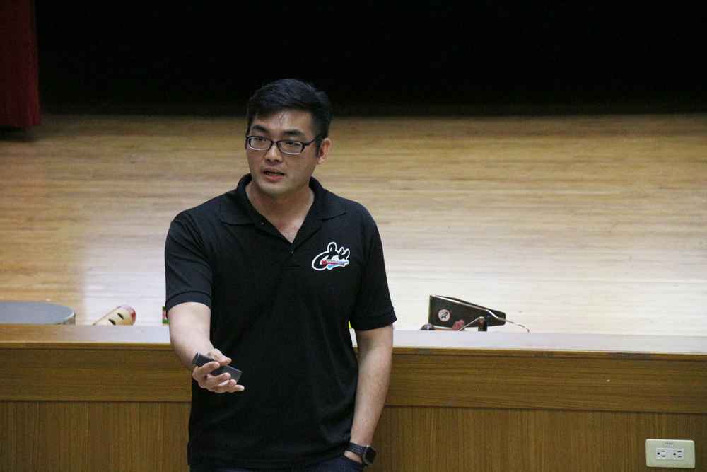 朱宗慶打擊樂團團員盧煥韋，以「看的見的聲音」為題，帶來精闢與精彩的演講
