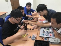 高科大辦四軸飛行器實作研習營