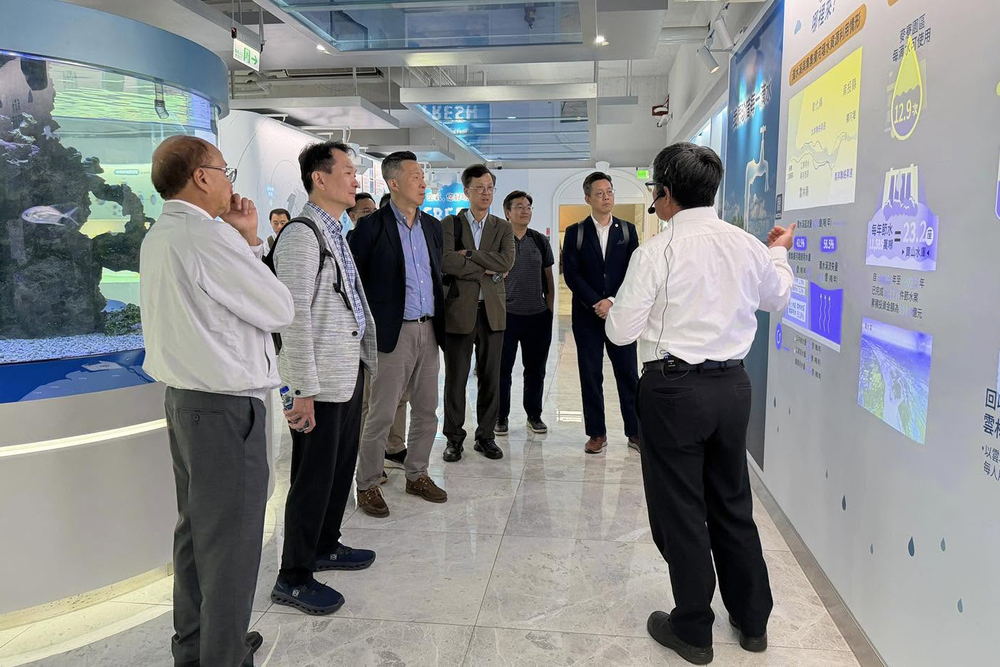 高科大師長實地走訪台塑集團麥寮園區生態展示廳，了解企業在環境保護、生態復育及永續經營方面的推動成果。
