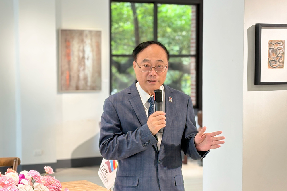 港務公司周永暉董事長致詞，分享產業發展趨勢及對專業人才培育的期待。