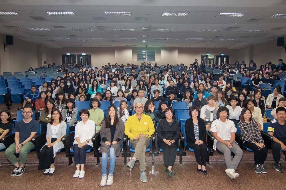 流行音樂產業重量級業師齊聚燕巢校區300多位師生出席聆聽精采的講座