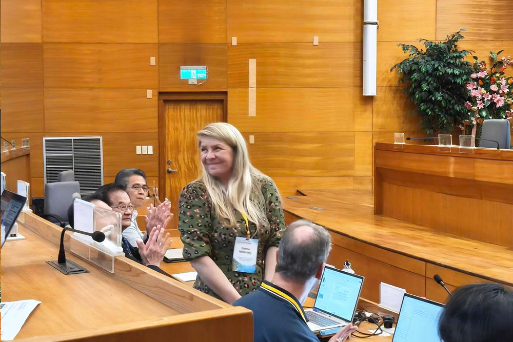 英國卡地夫大學資深研究員Emma McKinley博士出席論壇，與國內外專家交流，為海洋素養與安全親海教育帶來國際觀點。